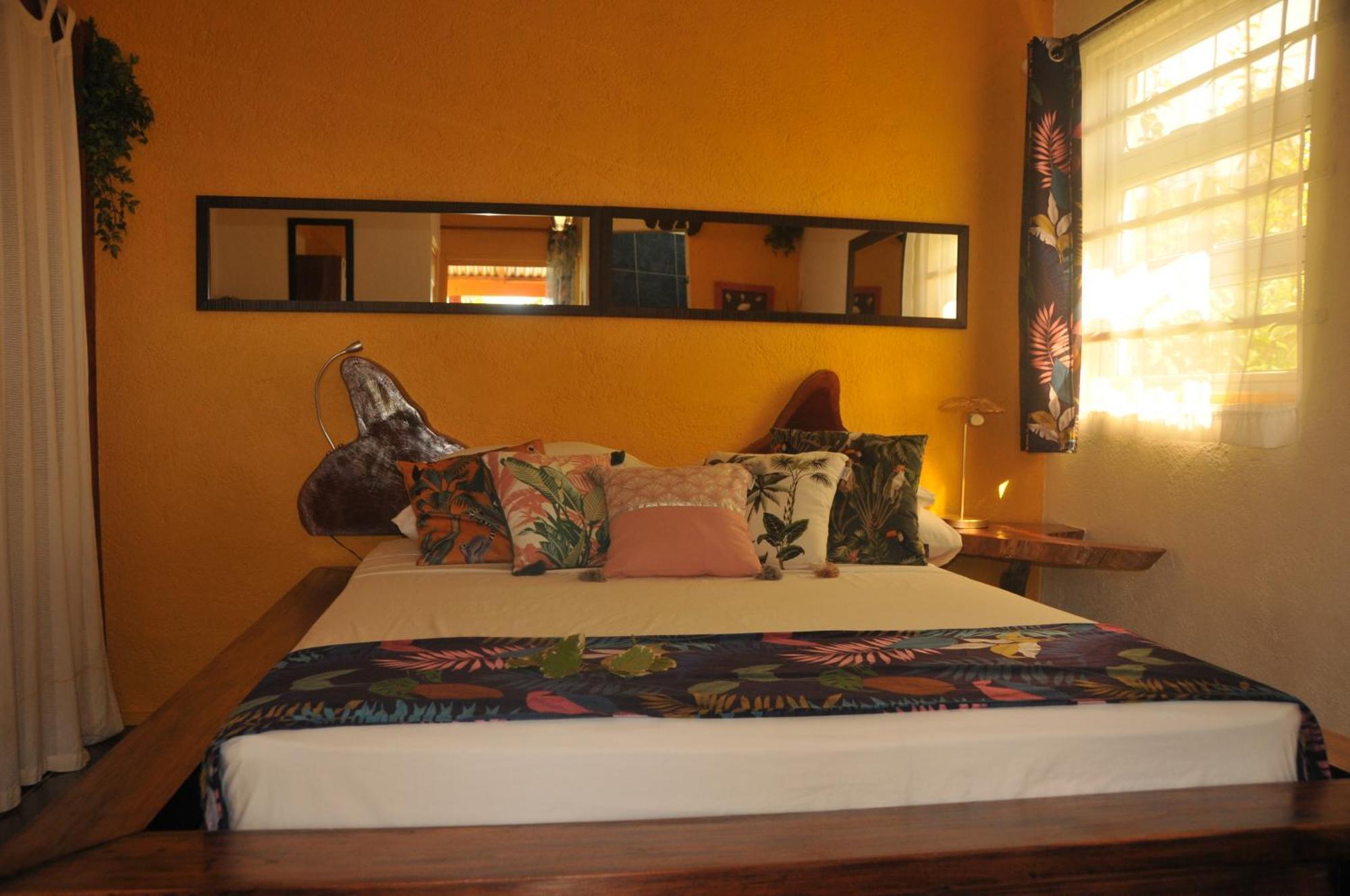 Mango Island Lodges Saint Joseph Εξωτερικό φωτογραφία