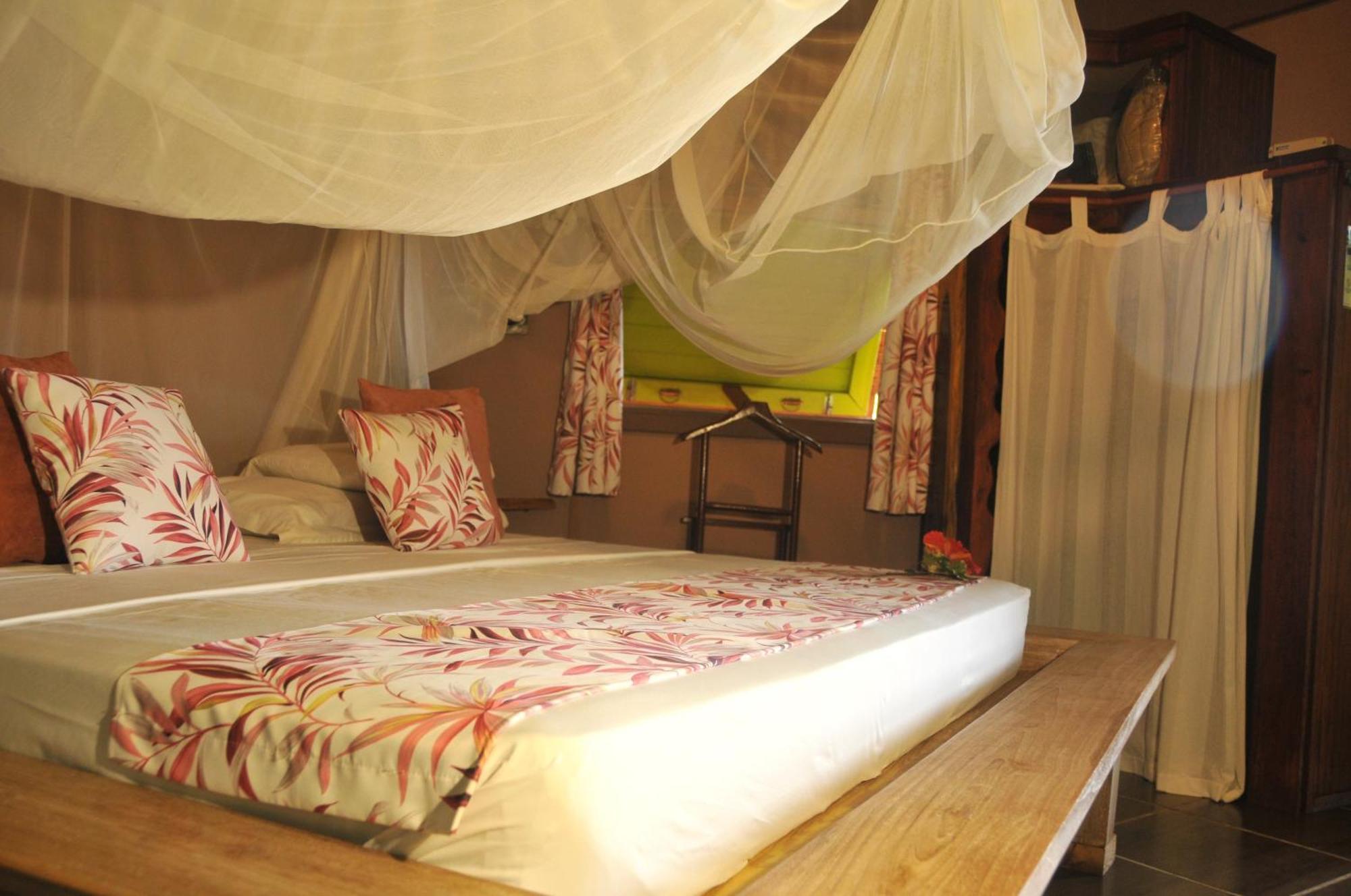 Mango Island Lodges Saint Joseph Εξωτερικό φωτογραφία